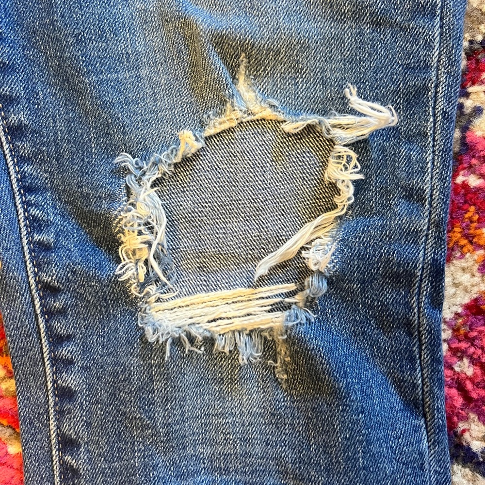 Levi's 721 High-Rise Ripped knee Skinny Jeans 30 - Picture 3 of 6